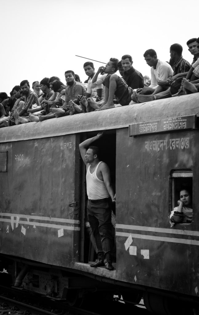 バングラデシュ　列車